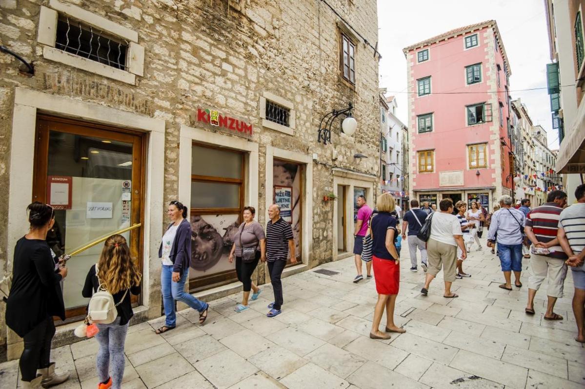 Top City Center Apartments Šibenik Buitenkant foto