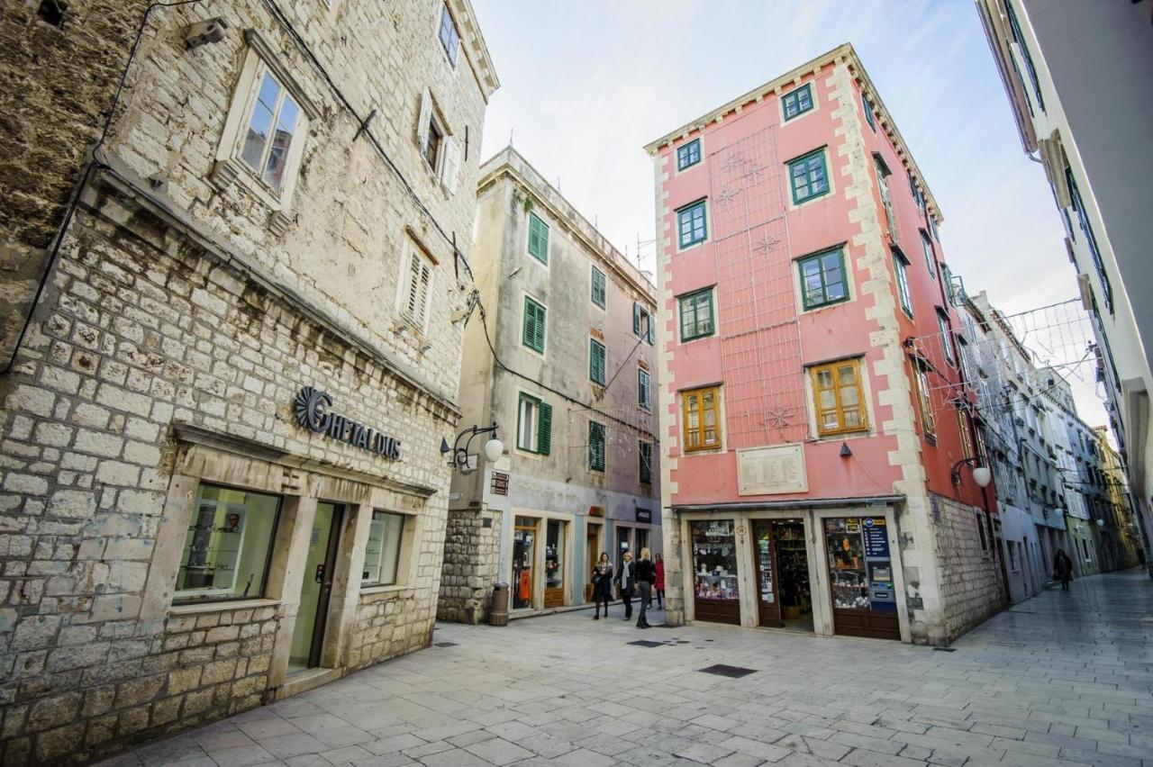 Top City Center Apartments Šibenik Buitenkant foto