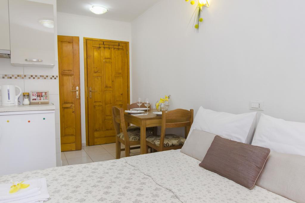 Top City Center Apartments Šibenik Buitenkant foto
