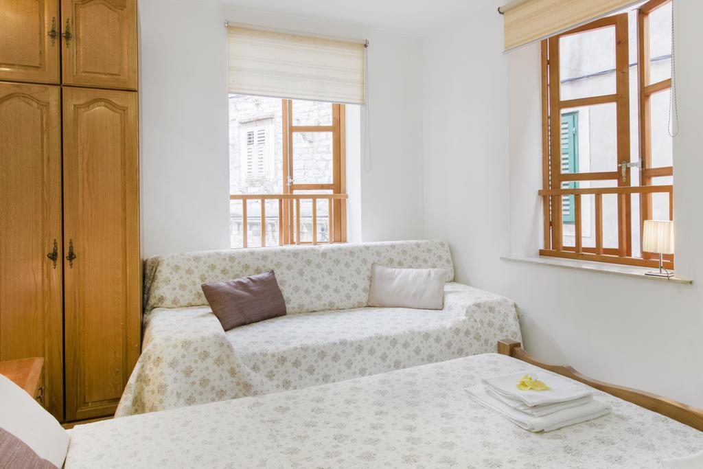 Top City Center Apartments Šibenik Buitenkant foto